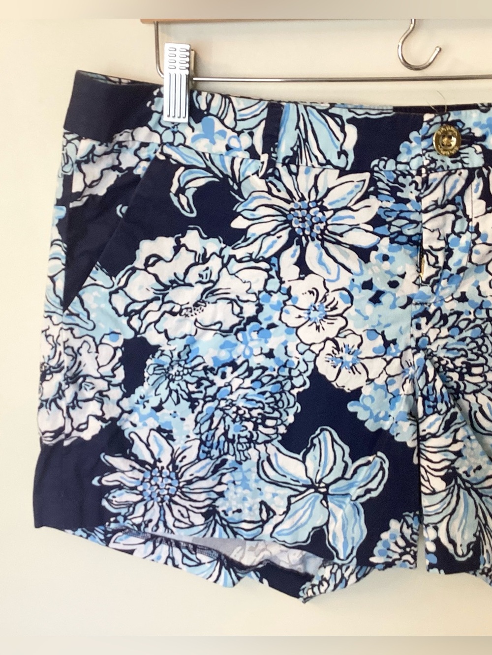 Lilly Pulitzer Callahan 5” Stretch Shorts in Low Tide Navy Bouquet All Day - 12 - Picture 2 of 7